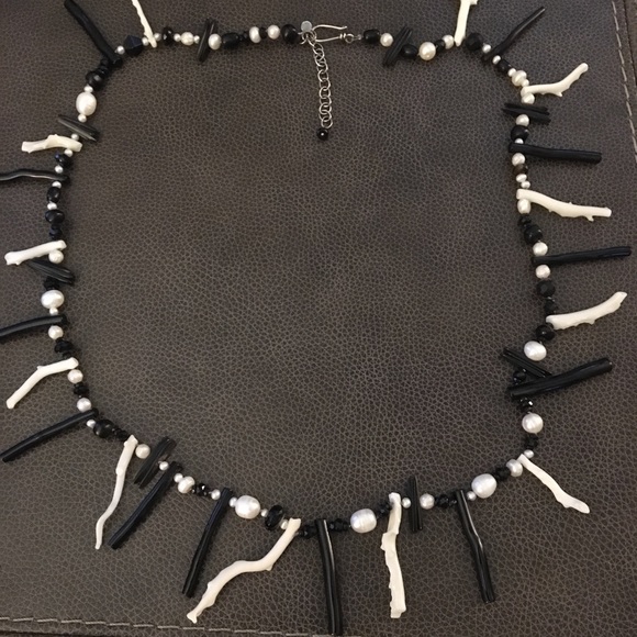 Black and white coral pearl jet bead necklace
